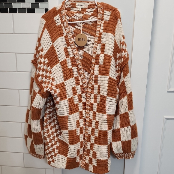 BiBi Sweaters - BiBi Rust and Cream Checkerboard Knit Cardigan